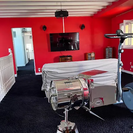 Avec Piscine A 10 Min Du Circuit Des 24h Du Mans Villa
