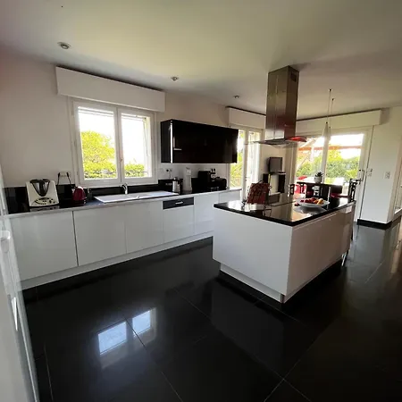 Avec Piscine A 10 Min Du Circuit Des 24h Du Mans 别墅 *