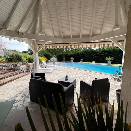 Villa Avec Piscine A 10 Min Du Circuit Des 24h Du Mans Spay