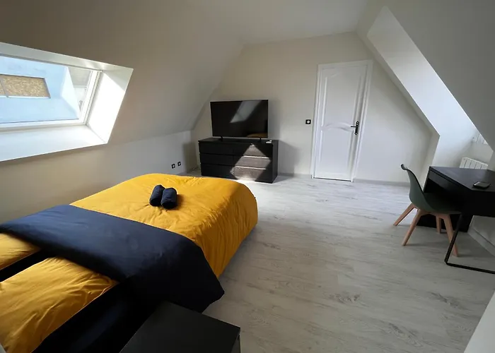 Avec Piscine à 10 Min Du Circuit Des 24h Du Mans *