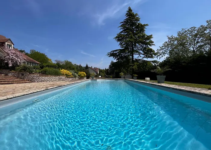 Avec Piscine à 10 Min Du Circuit Des 24h Du Mans *